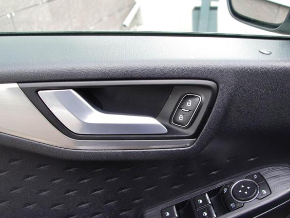 Ford Kuga III с пробегом 2020 года, цена 2 349 000 рублей, 83000 км, внедорожник, Автокод Объявления
