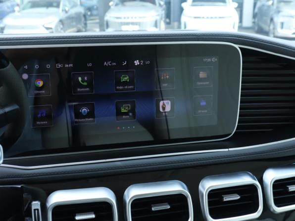 Mercedes-Benz V-Класс III (W447) Рестайлинг с пробегом 2024 года, цена 8 995 000 рублей, 7940 км, минивэн, Автокод Объявления