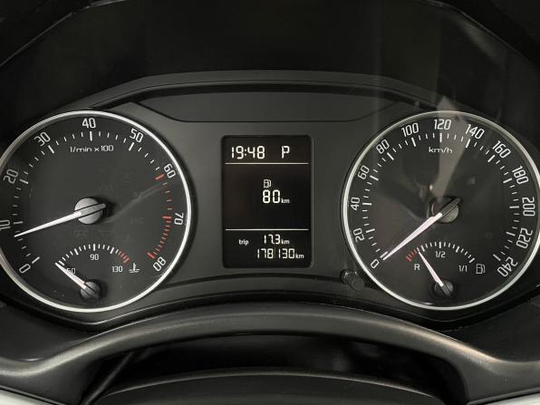 Skoda Octavia II (A5) Рестайлинг с пробегом 2010 года, цена 795 000 рублей, 178129 км, лифтбек, Автокод Объявления