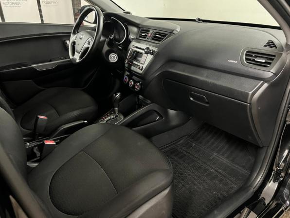 Kia Rio III Рестайлинг с пробегом 2017 года, цена 966 000 рублей, 172746 км, седан, Автокод Объявления