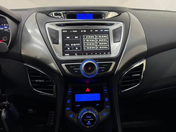 Hyundai Elantra V (MD) с пробегом 2012 года, цена 1 249 000 рублей, 95121 км, седан, Автокод Объявления