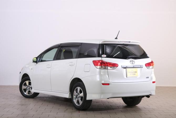 Toyota Wish II с пробегом 2009 года, цена 1 439 000 рублей, 110000 км, минивэн, Автокод Объявления