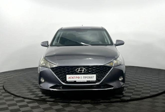 Hyundai Solaris II Рестайлинг с пробегом 2021 года, цена 1 000 000 рублей, 255535 км, седан, Автокод Объявления