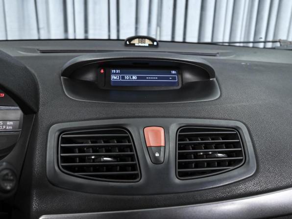 Renault Fluence I Рестайлинг с пробегом 2014 года, цена 849 000 рублей, 158475 км, седан, Автокод Объявления