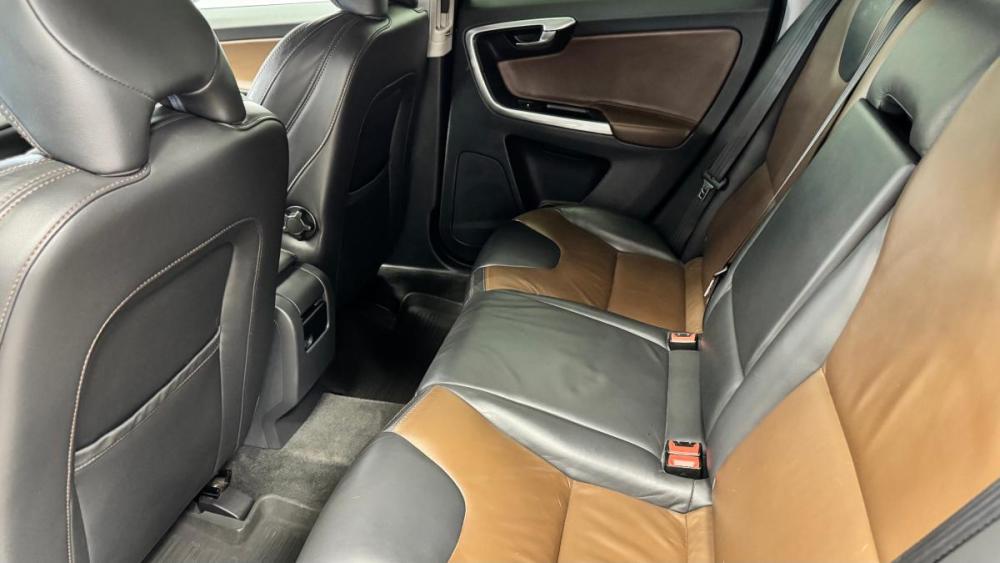 Volvo XC60 I Рестайлинг Киров  - изображение 9