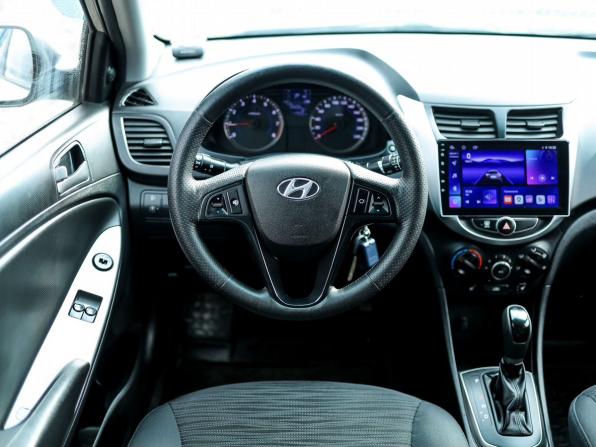 Hyundai Solaris I Рестайлинг с пробегом 2014 года, цена 1 129 000 рублей, 114900 км, седан, Автокод Объявления