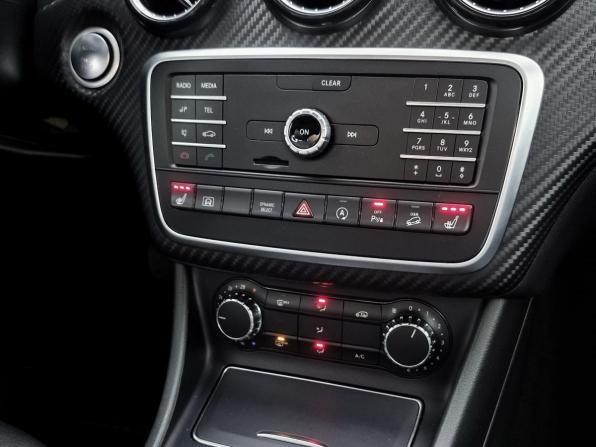 Mercedes-Benz GLA I (X156) Рестайлинг с пробегом 2018 года, цена 2 327 000 рублей, 116298 км, внедорожник, Автокод Объявления