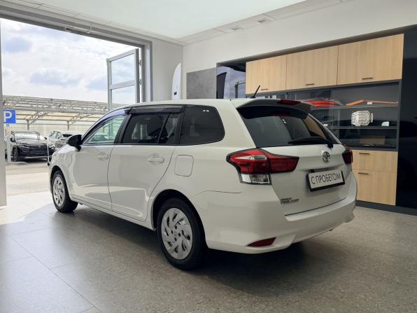 Toyota Corolla XI (E160 E170) Рестайлинг 2 с пробегом 2018 года, цена 1 275 000 рублей, 133340 км, универсал, Автокод Объявления
