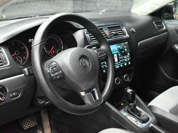 Volkswagen Jetta VI с пробегом 2012 года, цена 750 000 рублей, 252749 км, седан, Автокод Объявления
