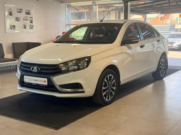 Lada (ВАЗ) Vesta I с пробегом 2017 года, цена 800 804 рубля, 83158 км, седан, Автокод Объявления