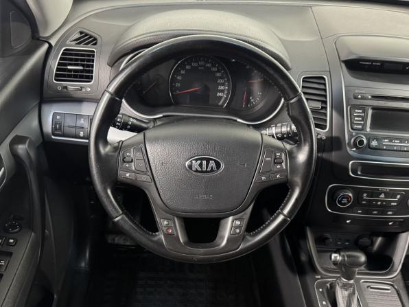 Kia Sorento II Рестайлинг с пробегом 2013 года, цена 1 599 800 рублей, 208000 км, внедорожник, Автокод Объявления