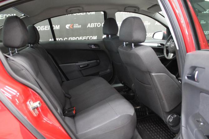 Opel Astra H Рестайлинг с пробегом 2011 года, цена 698 000 рублей, 119000 км, седан, Автокод Объявления