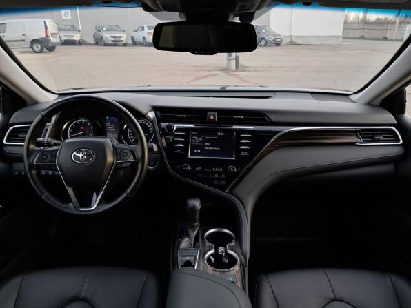 Toyota Camry VIII (XV70) с пробегом 2018 года, цена 2 665 000 рублей, 141000 км, седан, Автокод Объявления