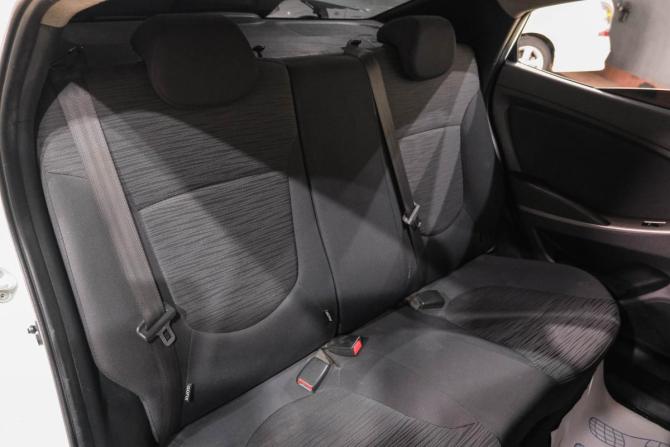 Hyundai Solaris I Рестайлинг с пробегом 2016 года, цена 899 000 рублей, 177000 км, седан, Автокод Объявления