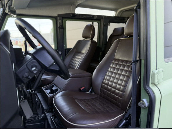 Land Rover Defender I Рестайлинг с пробегом 2012 года, цена 1 999 000 рублей, 108617 км, внедорожник, Автокод Объявления