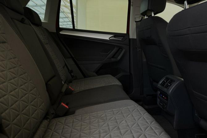 Volkswagen Tiguan II Рестайлинг с пробегом 2021 года, цена 2 450 000 рублей, 107360 км, внедорожник, Автокод Объявления