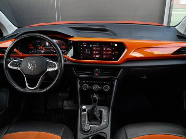Volkswagen Taos I с пробегом 2021 года, цена 2 890 000 рублей, 34331 км, внедорожник, Автокод Объявления