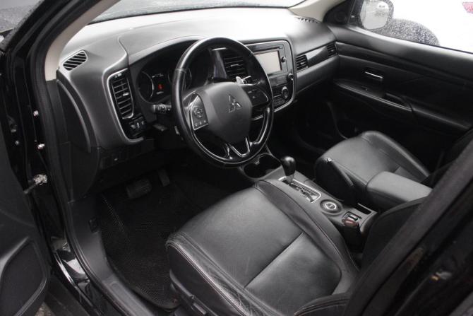 Mitsubishi Outlander III Рестайлинг 2 с пробегом 2016 года, цена 1 920 000 рублей, 130311 км, внедорожник, Автокод Объявления