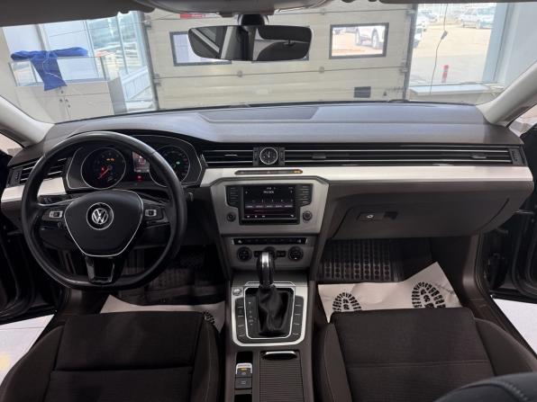 Volkswagen Passat B8 с пробегом 2016 года, цена 1 727 200 рублей, 111216 км, седан, Автокод Объявления