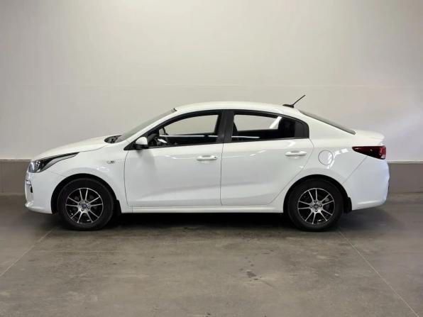 Kia Rio IV с пробегом 2017 года, цена 1 329 000 рублей, 99383 км, седан, Автокод Объявления