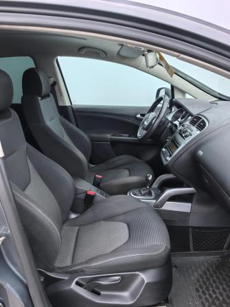 SEAT Altea I Рестайлинг с пробегом 2012 года, цена 1 090 000 рублей, 197000 км, минивэн, Автокод Объявления