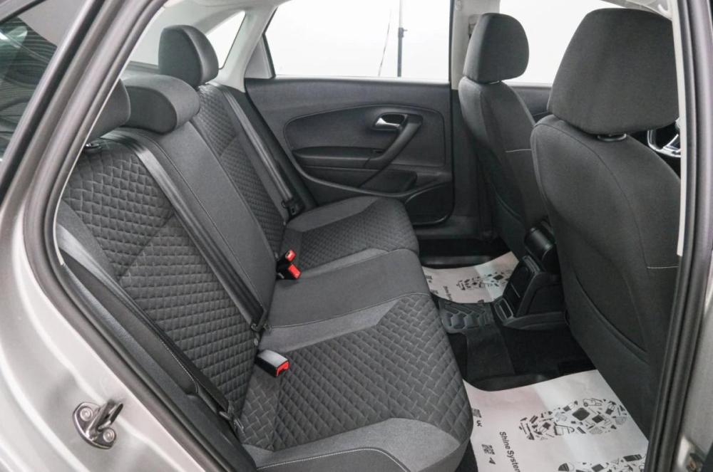 Volkswagen Polo V Рестайлинг Красноярск  - изображение 21