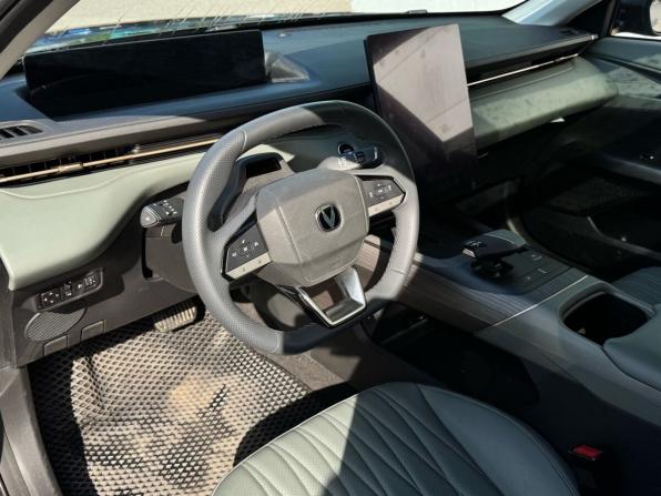 Changan Lamore с пробегом 2024 года, цена 1 990 000 рублей, 15000 км, седан, Автокод Объявления