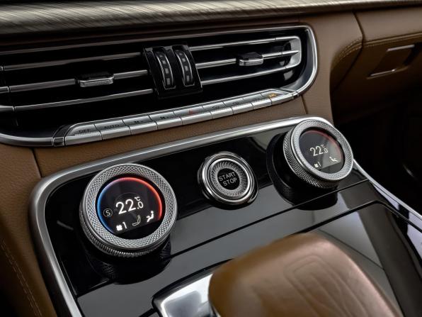 Hongqi H9 I с пробегом 2021 года, цена 3 250 000 рублей, 80215 км, седан, Автокод Объявления