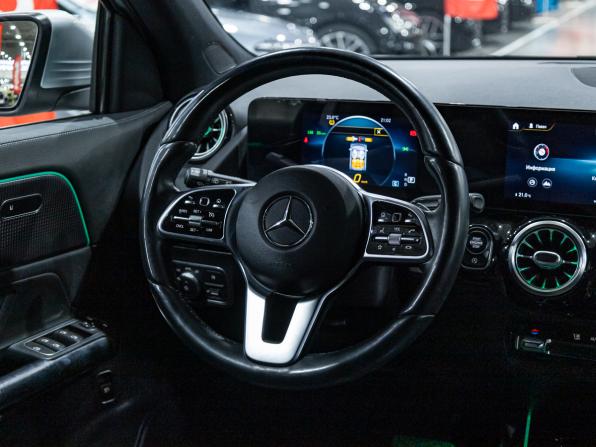 Mercedes-Benz GLA II (H247) с пробегом 2020 года, цена 3 150 000 рублей, 107779 км, внедорожник, Автокод Объявления