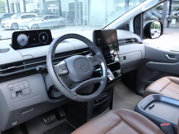 Hyundai Staria I с пробегом 2022 года, цена 5 490 000 рублей, 96632 км, минивэн, Автокод Объявления