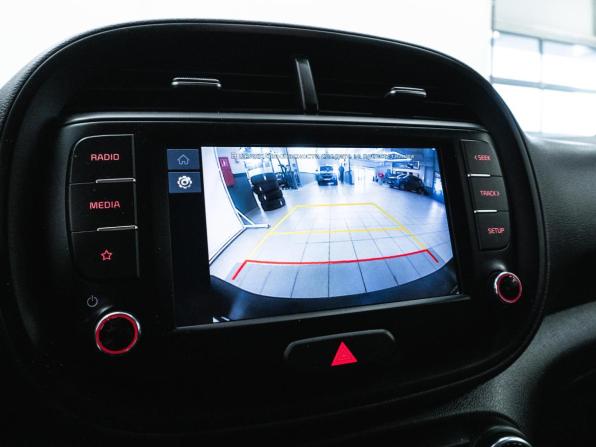 Kia Soul III Рестайлинг с пробегом 2022 года, цена 1 799 000 рублей, 99356 км, хэтчбек, Автокод Объявления