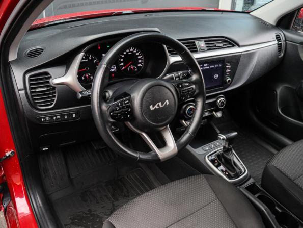 Kia Rio IV Рестайлинг с пробегом 2022 года, цена 1 860 000 рублей, 67472 км, седан, Автокод Объявления