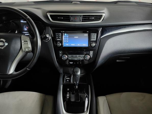Nissan Qashqai II с пробегом 2017 года, цена 1 599 000 рублей, 131764 км, внедорожник, Автокод Объявления