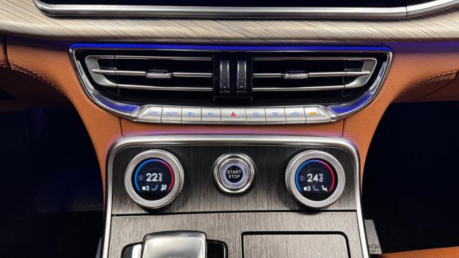 Hongqi H9 I с пробегом 2023 года, цена 3 520 000 рублей, 38983 км, седан, Автокод Объявления
