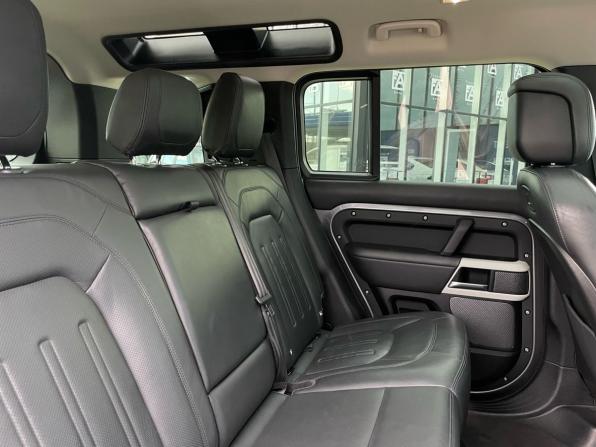 Land Rover Defender II с пробегом 2021 года, цена 5 797 000 рублей, 153382 км, внедорожник, Автокод Объявления