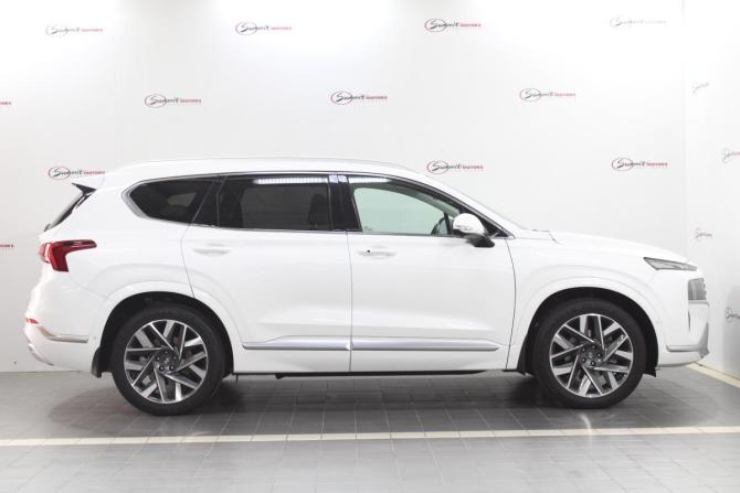 Hyundai Santa Fe IV Рестайлинг с пробегом 2021 года, цена 4 700 000 рублей, 10000 км, внедорожник, Автокод Объявления