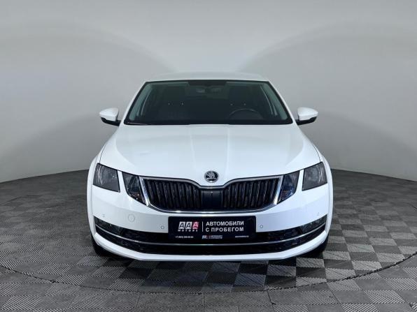 Skoda Octavia III (A7) Рестайлинг с пробегом 2019 года, цена 2 170 000 рублей, 40143 км, лифтбек, Автокод Объявления
