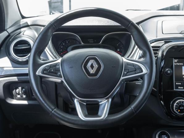 Renault Kaptur I Рестайлинг с пробегом 2021 года, цена 1 732 500 рублей, 53589 км, внедорожник, Автокод Объявления