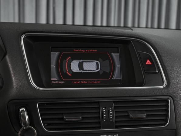 Audi Q5 I (8R) с пробегом 2010 года, цена 1 090 000 рублей, 217189 км, внедорожник, Автокод Объявления
