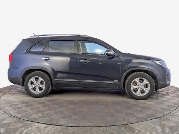 Kia Sorento II Рестайлинг с пробегом 2017 года, цена 1 810 000 рублей, 209222 км, внедорожник, Автокод Объявления
