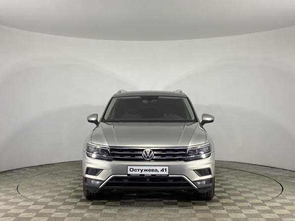 Volkswagen Tiguan II с пробегом 2018 года, цена 2 399 000 рублей, 150537 км, внедорожник, Автокод Объявления