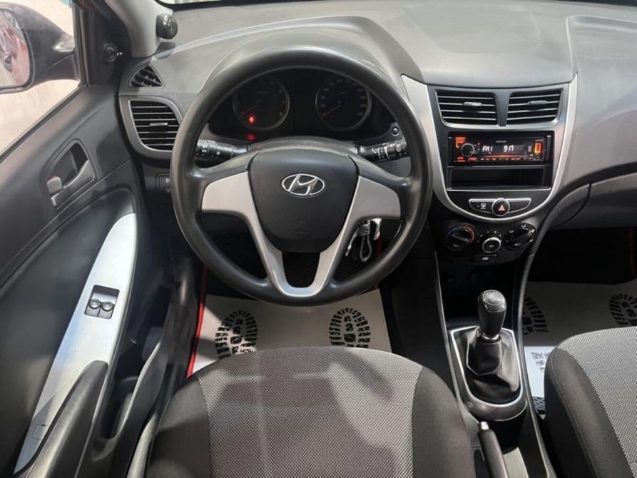 Hyundai Solaris I Курск  - изображение 9
