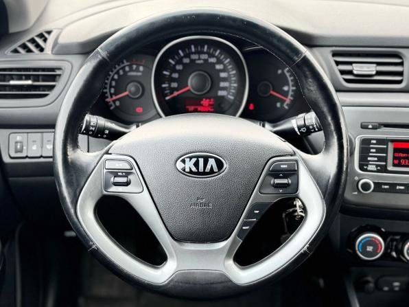 Kia Rio III Рестайлинг с пробегом 2017 года, цена 1 159 000 рублей, 142880 км, седан, Автокод Объявления