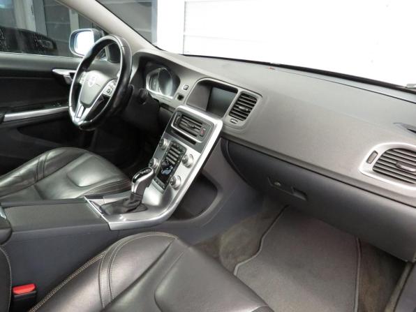 Volvo S60 II Рестайлинг с пробегом 2016 года, цена 1 495 000 рублей, 197422 км, седан, Автокод Объявления