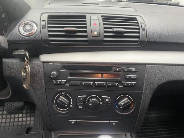 BMW 1 серии I (E81/E82/E87/E88) Рестайлинг с пробегом 2011 года, цена 650 000 рублей, 231000 км, хэтчбек, Автокод Объявления