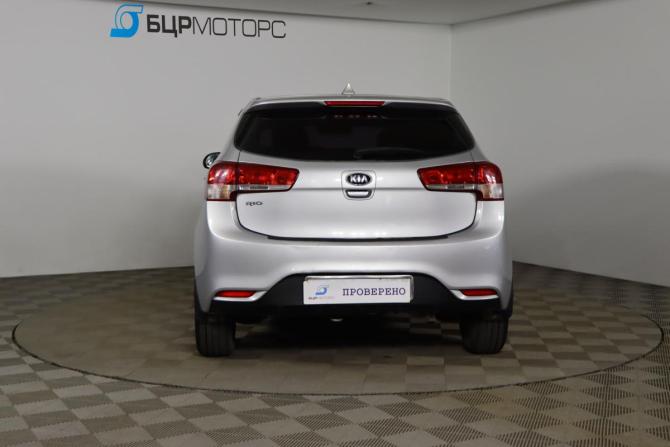 Kia Rio III Рестайлинг с пробегом 2015 года, цена 1 129 990 рублей, 53482 км, хэтчбек, Автокод Объявления
