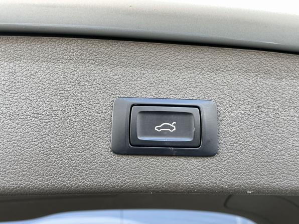 Audi Q5 I (8R) Рестайлинг с пробегом 2013 года, цена 1 998 000 рублей, 195268 км, внедорожник, Автокод Объявления