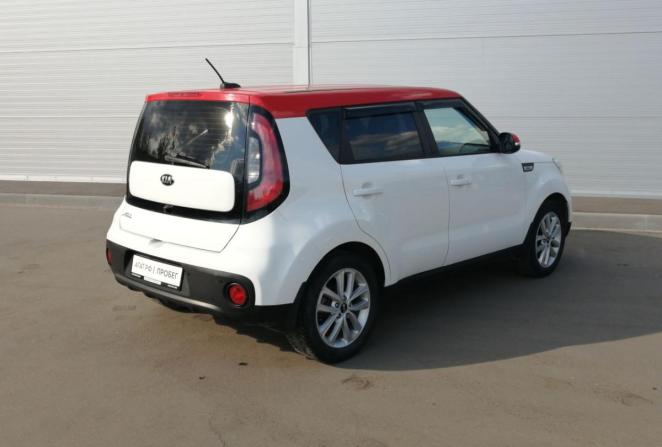 Kia Soul II Рестайлинг с пробегом 2018 года, цена 1 730 000 рублей, 56000 км, хэтчбек, Автокод Объявления