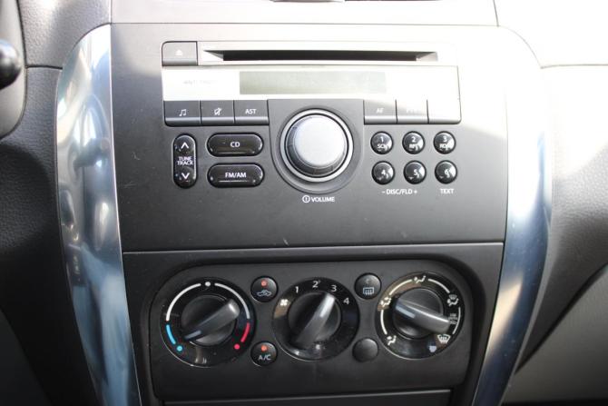 Suzuki SX4 I (Classic) Рестайлинг с пробегом 2010 года, цена 649 000 рублей, 215000 км, хэтчбек, Автокод Объявления