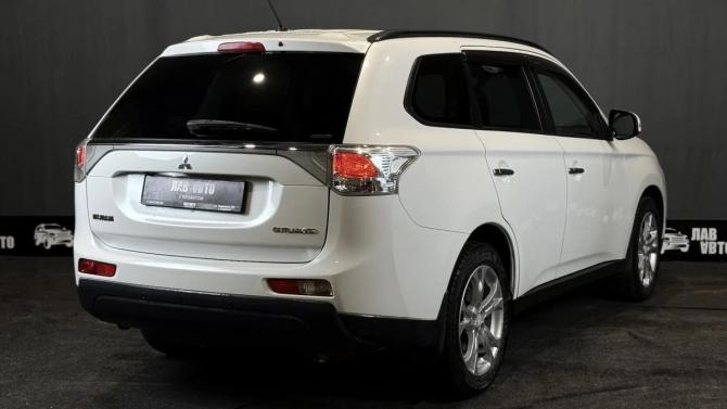 Mitsubishi Outlander III с пробегом 2012 года, цена 1 420 000 рублей, 152600 км, внедорожник, Автокод Объявления